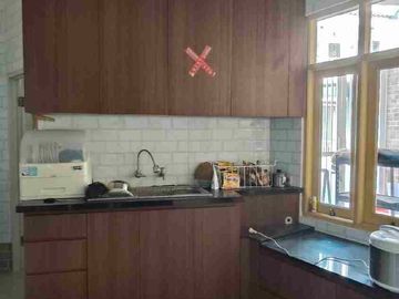 Di sewakan rumah cluster Barleria gading Serpong Tangerang Selatan