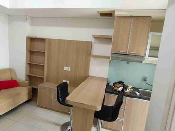 di sewakan apartemen green lake Sunter tipe 2 bedroom semi  furnish