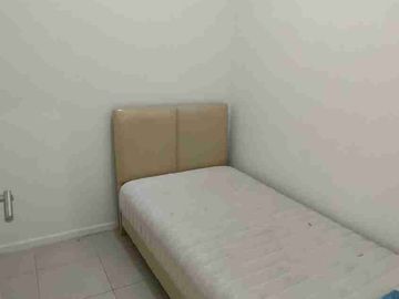 di sewakan apartemen green lake Sunter tipe 2 bedroom semi  furnish