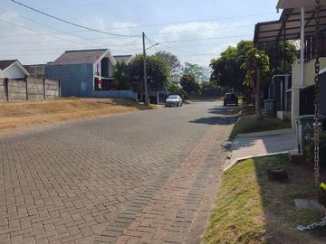 Dijual Cepat Rumah Modern Minimalis 2Lantai Di Perumahan Greenland Tidar Kota Malang