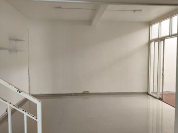 Dijual Cepat Rumah Modern Minimalis 2Lantai Di Perumahan Greenland Tidar Kota Malang