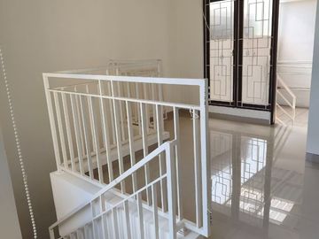 Dijual Cepat Rumah Modern Minimalis 2Lantai Di Perumahan Greenland Tidar Kota Malang