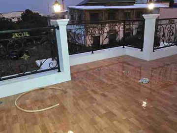 Rumah Ready Stok gaya American Clasic di Tanah Baru Beji Depok