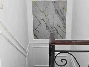 Rumah Ready Stok gaya American Clasic di Tanah Baru Beji Depok