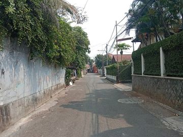 Rumah 2Lt di Puri Sakti Cipete Selatan Cilandak, Hanya 3 Menit Ke MRT