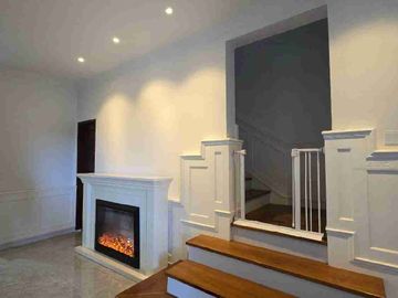 DIJUAL Rumah Mewah Elite dan Cantik Villa Panbil Batam Semi Furnished Siap Huni