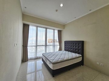Private Lift! Disewakan 3Br Condominium Taman Anggrek Residences 135M² Partially Furnished — Terhubung Hublife Mall & Skybridge Mta Jakarta Barat