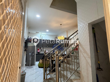 DIJUAL RUMAH JALAN BRIGJEND KATAMSO KOMPLEK KATAMSO SQUARE - DAERAH TITI KUNING MEDAN JOHOR (lisa)