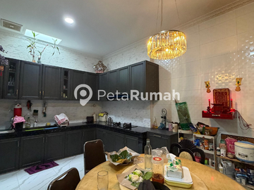 DIJUAL RUMAH JALAN BRIGJEND KATAMSO KOMPLEK KATAMSO SQUARE - DAERAH TITI KUNING MEDAN JOHOR (lisa)