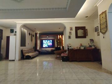 Dijual rumah dicempaka putih Jakarta Pusat dekat dengan KFC CEMPAKA PUTIH