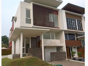 Dijual Rumah Baru Citra Garden 8, Hoek, LT 180 M², 2,5 Lantai, 4+1 KT, Rp 5,2 M Nego