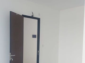 Dijual Rumah Baru Citra Garden 8, Hoek, LT 180 M², 2,5 Lantai, 4+1 KT, Rp 5,2 M Nego