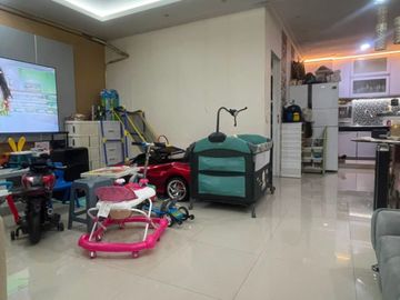 DIJUAL CEPAT RUMAH SEMI FURNISHED SIAP HUNI CLUSTER CANARY GOLDEN PALM RESIDENCE CITRA 5 JAKARTA BARAT