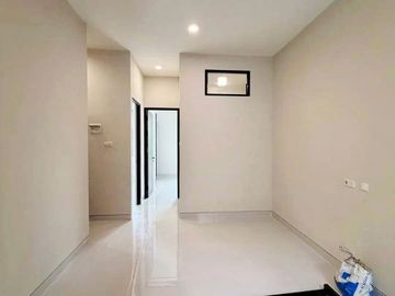Rumah Gress Minimalis 2 Lt Murah Panjang Jiwo Tenggilis
