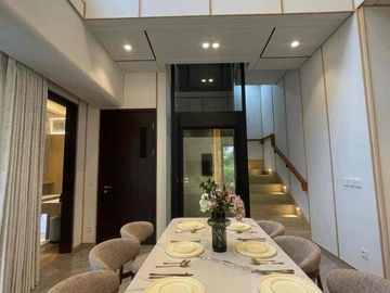 TERBARU!!! Rumah Mewah Siap Huni Berlokasi  Di  The Heritage Puri 11
