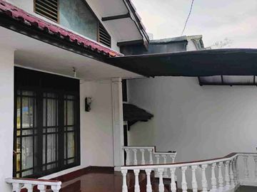 Rumah 2 Lantai SHM Siap Huni Di Cinere