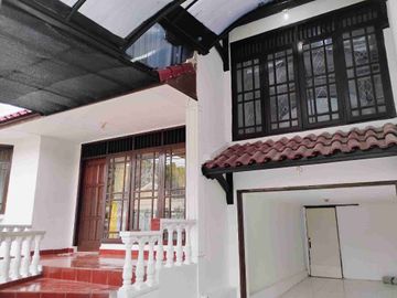 Rumah 2 Lantai SHM Siap Huni Di Cinere