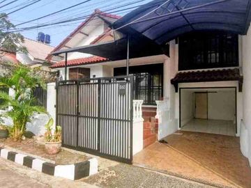 Rumah 2 Lantai SHM Siap Huni Di Cinere
