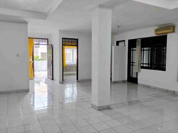 Rumah 2 Lantai SHM Siap Huni Di Cinere