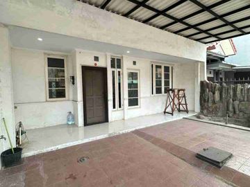 Disewakan Cepat Rumah Kamar 3 di Boulevard Cluster Banjar Wijaya