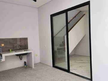 Rumah baru gress perumahan sutorejo prima