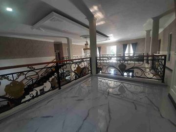 Rumah mewah dan lux
