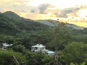 TERRENO EN LA MONTAÑA CERCA DE LA CRUZ DE HUANACAXTLE Y SAYULITA