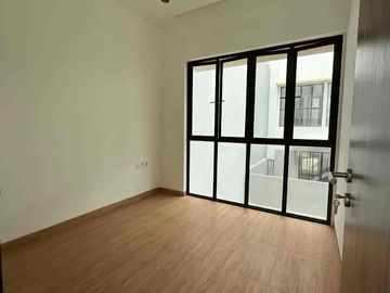DiJual Rumah 3 Lantai The Icon Central Batam Centre Posisi Pusat Kota Batam
