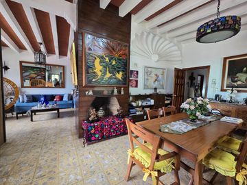 Casa estilo Cuernavac en venta un solo nivel