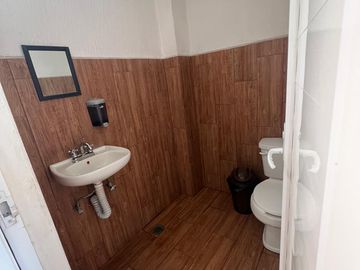 RENTA DE OFICINA EN TLALNEPANTLA CENTRO (37 M2)
