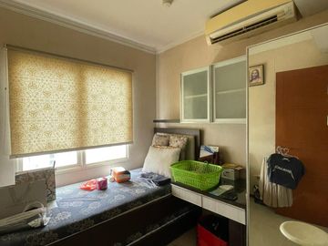 Murah BU Royal Mediterania Garden Lantai Sedang