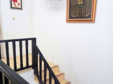 DIJUAL RUMAH RAPIH SIAP HUNI SANGAT TERAWAT DEKAT AKSES TOL & STASIUN  GRIYA LOKA, BSD