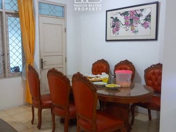 DIJUAL RUMAH RAPIH SIAP HUNI SANGAT TERAWAT DEKAT AKSES TOL & STASIUN  GRIYA LOKA, BSD
