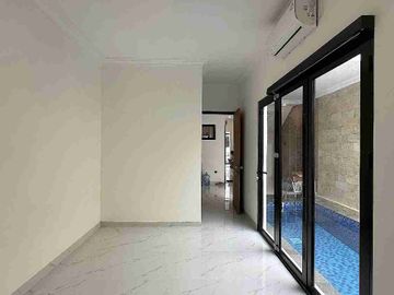 Rumah Baru Plus Private Pool Di Mampang Prapatan Jaksel