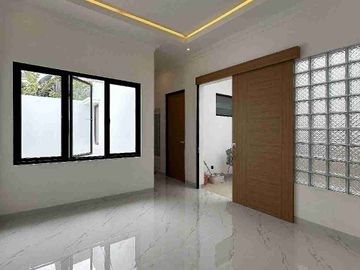 Rumah Baru Plus Private Pool Di Mampang Prapatan Jaksel