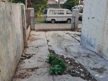 tanah murah bonus rumah tua komplek gbi bojongsoang