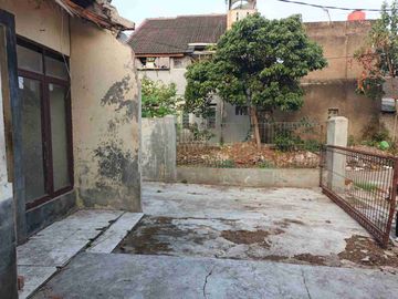 tanah murah bonus rumah tua komplek gbi bojongsoang