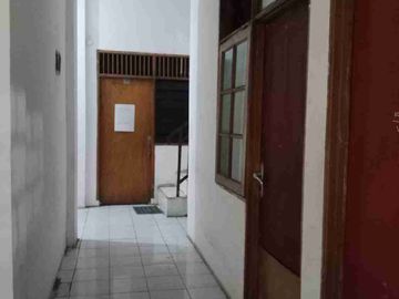 Di Jual Rumah Kos Kos an aktif di Pinggir Jalan Utama Pondok Pekayon Indah Bekasi