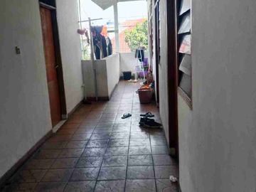 Di Jual Rumah Kos Kos an aktif di Pinggir Jalan Utama Pondok Pekayon Indah Bekasi