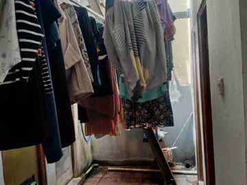Di Jual Rumah Kos Kos an aktif di Pinggir Jalan Utama Pondok Pekayon Indah Bekasi