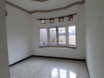 Dijual Rumah Strategis Eropa Klasik Buaran Duren Sawit Jakarta Timur Siap Huni