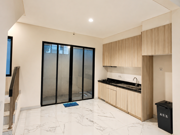 Rumah 2,5lt Cluster Matana Asya 9x14 126meter type 4KT JGC Jakarta Garden City