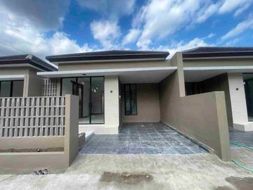 Rumah Baru Murah Siap Huni dekat Pasar Godean