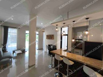 Dijual Kost 45 Kamar Super Exclusive samping kampus UPN Yogyakarta