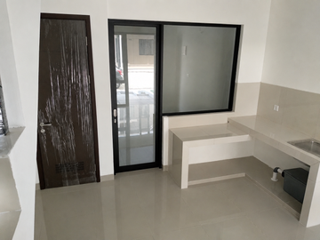 Rumah 2lt luas 4,5x10 45meter 2KT Cluster Dallas PIK2 Pantai Indah Kapuk