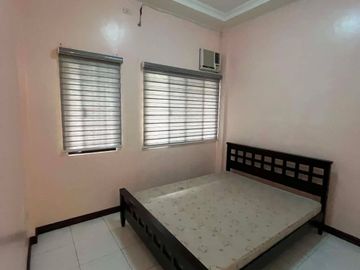 FOR SALE | BEAUTIFUL HOUSE & LOT AT VILLA ESMERALDA IN LAGUNA