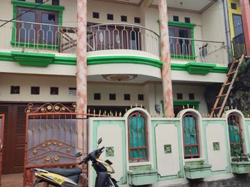 RUMAH PINGGIR JALAN DI PENGGILINGAN CAKUNG | DEKAT STASIUN KLENDER | 1,6 M