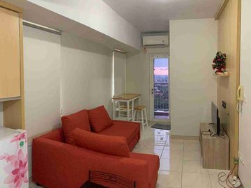 DISEWAKAN APARTMENT SPRINGLAKE SUMARECON BEKASI 2 BR FURNISHED CANTIK