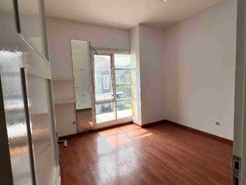 Rumah siap huni di kawasan strategis terdepan Cluster Flourite Gading Serpong