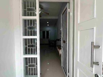Rumah siap huni di kawasan strategis terdepan Cluster Flourite Gading Serpong